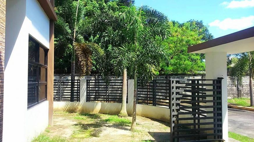 2-Storey Semi-Furnished House &amp; Lot For Rent In Hensonville Angele03