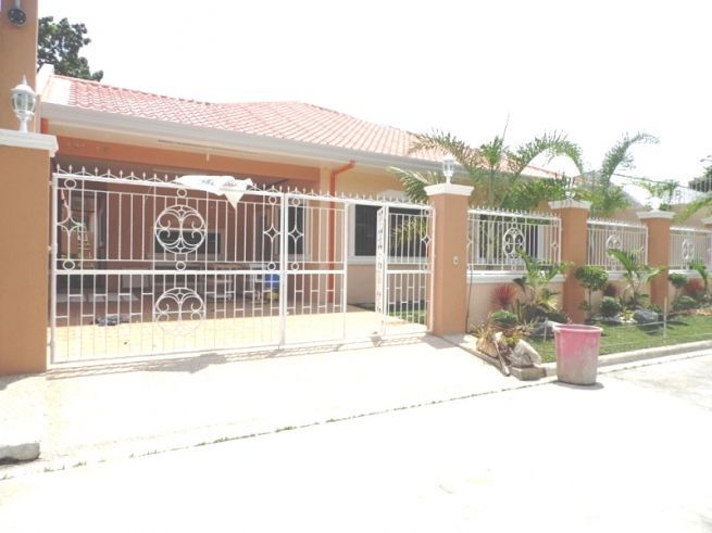 Bungalow House for rent in Angeles City - Near Clark04