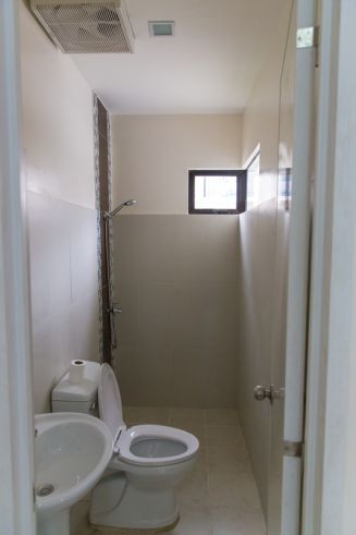 Townhouse in Canduman near Ateneo for rent04