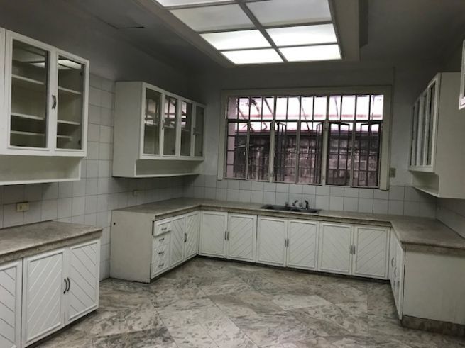 "House for rent at North Forbes Park, Makati City"03