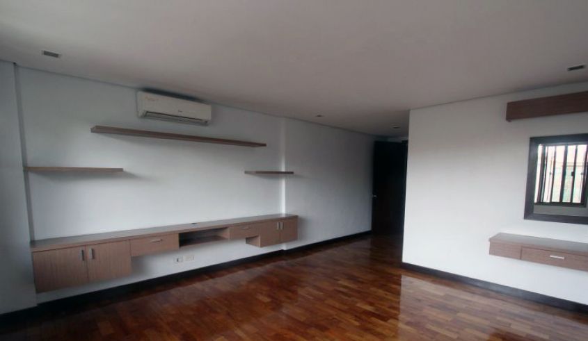 "Enormous 4 Bedroom House and Lot for Rent in San Lorenzo Village, Maka"03