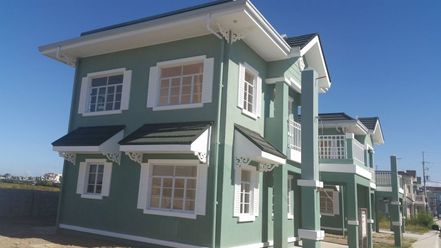 "3 Bedrooms, 2 Toilett &amp; Bath in Princeton Hights, Bacoor Cavite"02