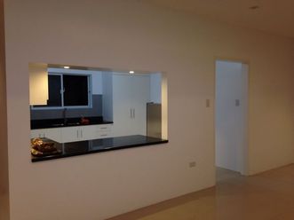 Merville Paranaque Modern House for Rent02