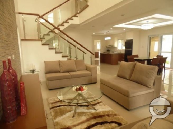 Furnished House With 4 Bedrooms For Rent In Angeles City03
