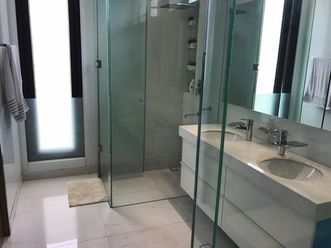 5 Bedroom House and Lot for Rent in San Lorenzo Village(All Direct Lis02