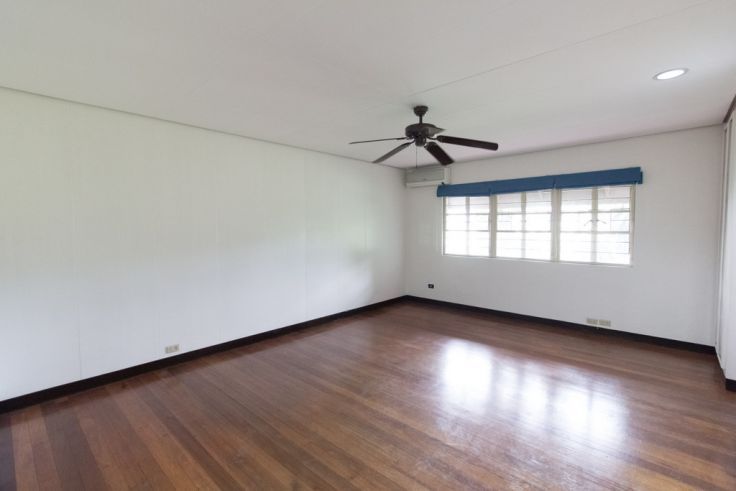 "4 Bedroom House FOR RENT in Dasmarinas Village, Makati"04