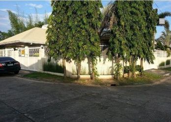Spacious Bungalow House for rent in Friendship - 40K02