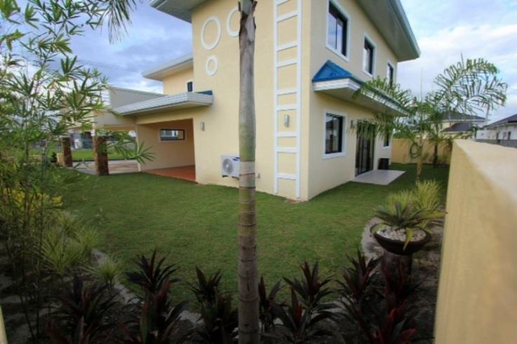 Elegant House for Rent in Hensonville Angeles City03