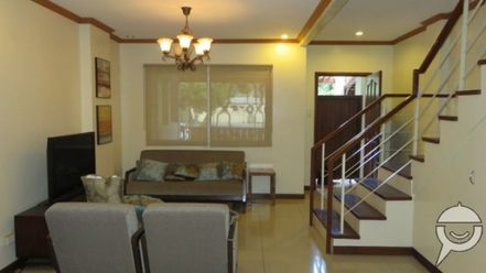 "House for rent in Cebu City,Gated in Banilad steps away to mall,furn."02