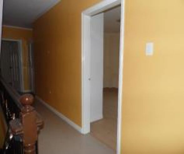 House with 4 Bedrooom in Balibago for rent - 50K04