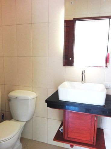 4 Bedroom House with Swimming pool for rent - 70K04