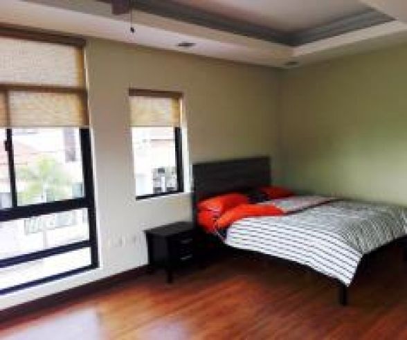 4 Bedroom Fully Furnished Modern House Near Clark - FOR RENT @100k03