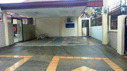 4 Bedroom House for Rent with Pool02