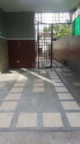 "3-Bedroom House For Rent in Acacia Estates Taguig, Very Near SM Aura a"03