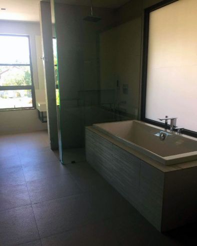"Enormous 3 Bedroom House and Lot for Rent in San Lorenzo Village, Maka"03