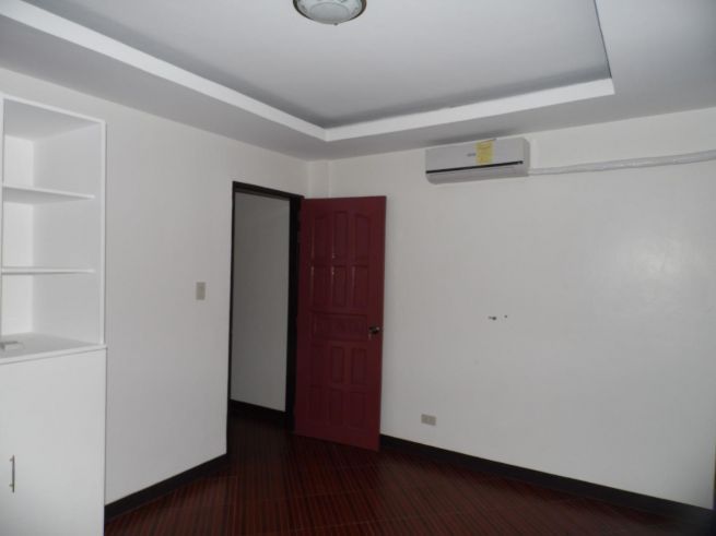 "Fully Furnished 2BR Townhouse For Rent Near Clark, Angeles City"03