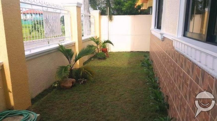 408Sqm BUNGALOW House &amp; Lot For RENT or SALE In Angeles City NearC04