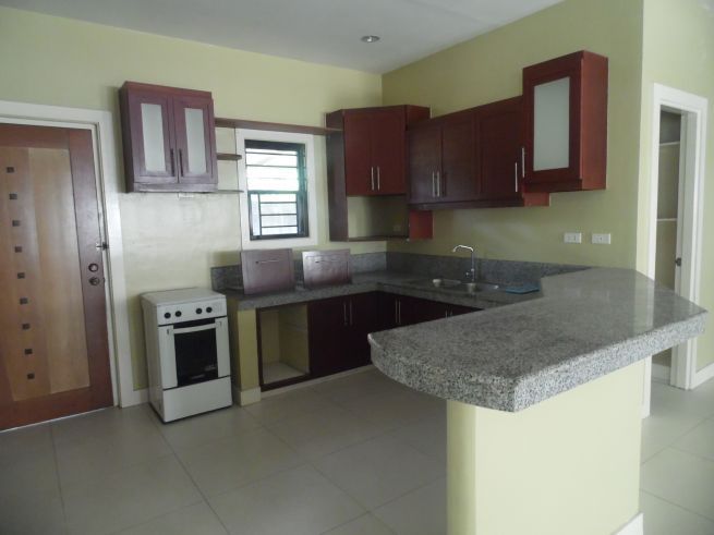 3 Bedrooms Located near koreantown for rent - 45K03