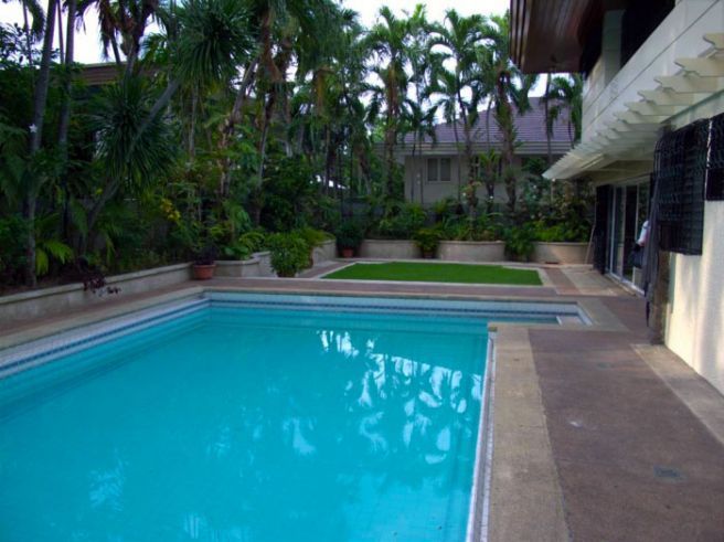 "Huge 5 Bedroom House for Rent in Dasmarinas Village, Makati City"03