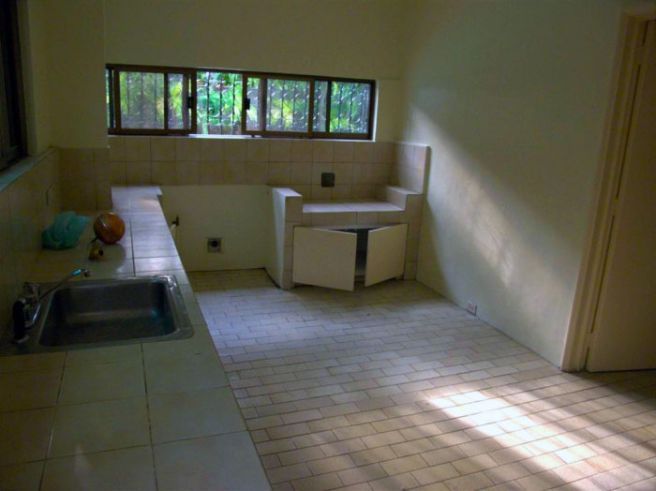 "Huge 5 Bedroom House for Rent in Dasmarinas Village, Makati City"04
