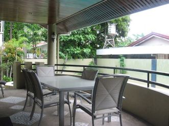 5-Bedroom House in Banilad with Swimming Pool Semi Furnished02