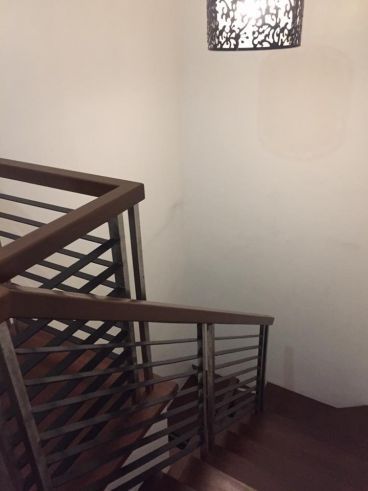 "For Lease Townhouse  Kapitolyo, Pasig City"03