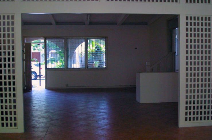 Well-Maintained 4 Bedroom House for Lease in San Lorenzo Village04