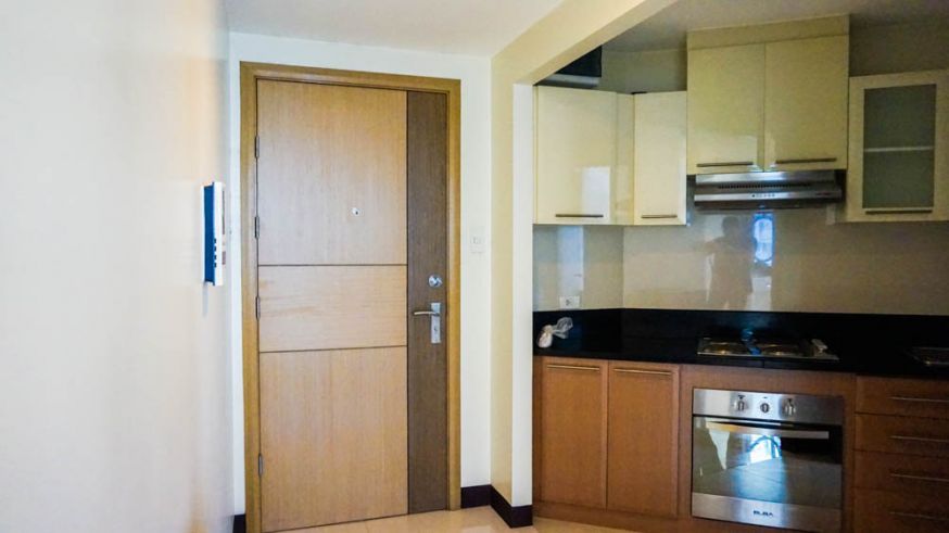 One Central 2 Bed Room Unit for Rent at 100k permonth04