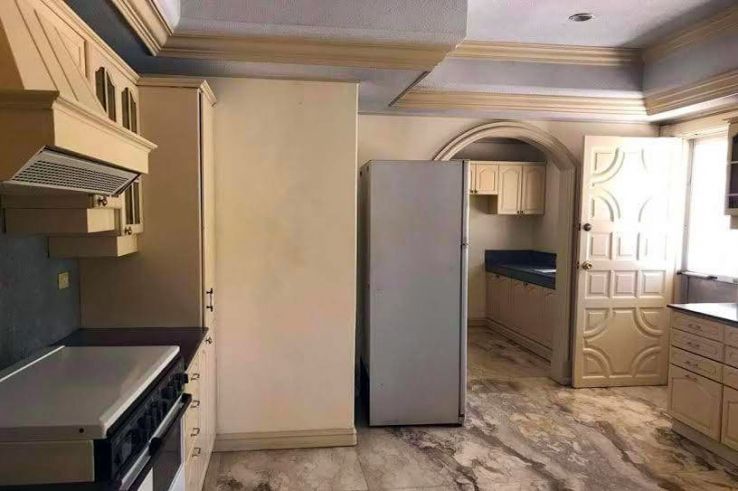 "4 Bedroom House and Lot for Rent in Urdaneta Village, Makati City"03