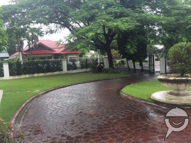 Five Bedroom House and Lot For Rent  in Angeles City Pampanga Near Clk03