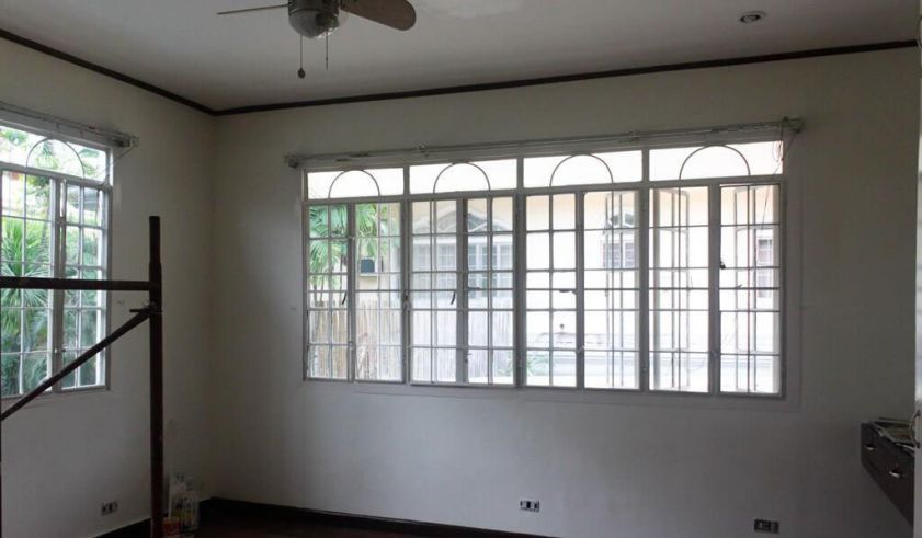 3 Bedroom Nice House and Lot for Rent in San Lorenzo Village(All Direc04