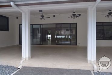 For Lease: Urdaneta Makati House and Lot02