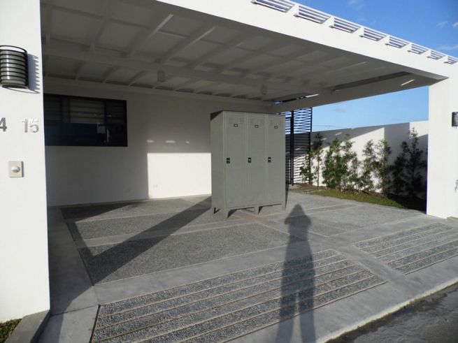 Spacious Bungalow House with Swimming pool for rent - 90K04