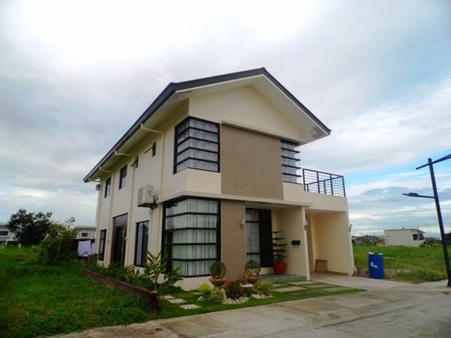 2-Storey Furnished House &amp; Lot for RENT near CLARK Angeles City03