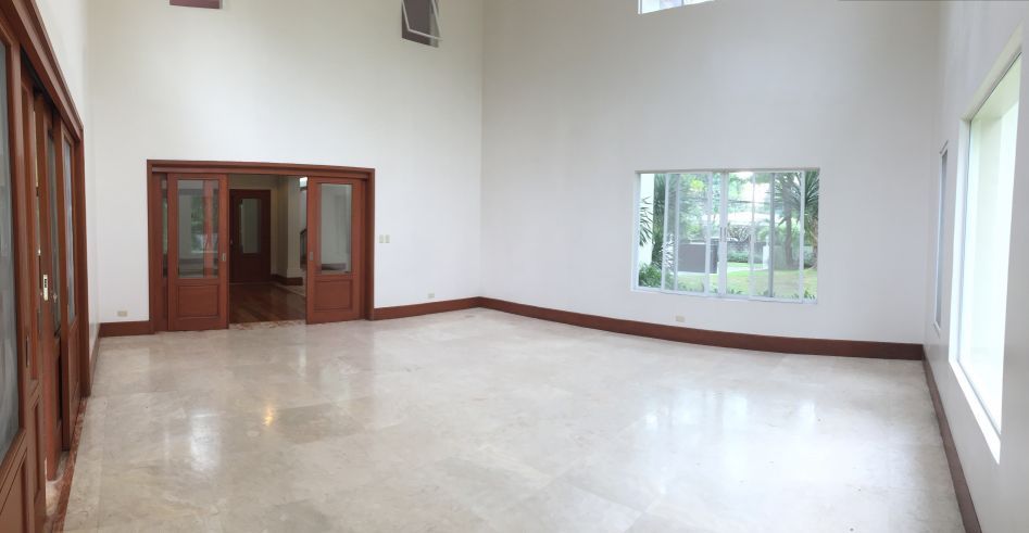 "South Forbes Village, Four (4) Bedroom House for Rent, LA: 2400 sqm, F"03