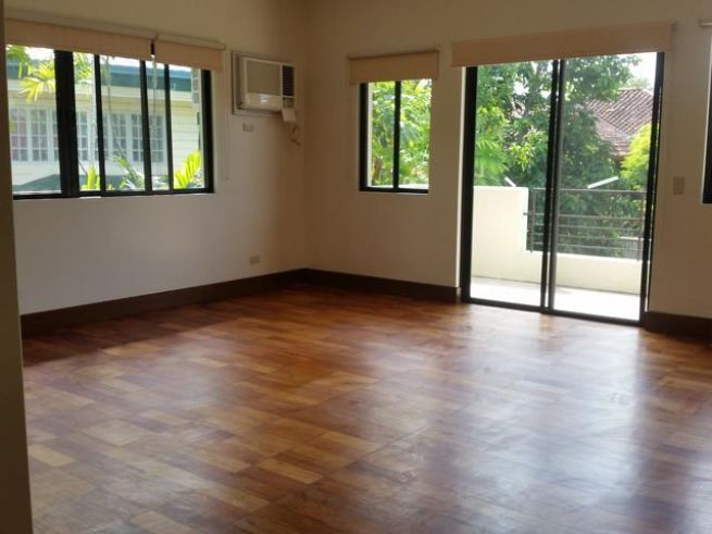 Modern Ayala Alabang House For Rent03