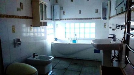 Bungalow House with Swimming pool for rent in Friendship - 65K02