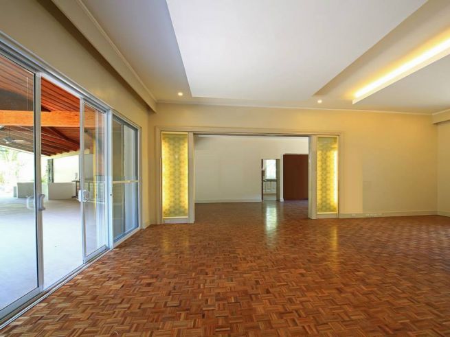 "House and Lot, 4 Bedrooms for Rent in Forbes Park, Makati, Metro Manil"04