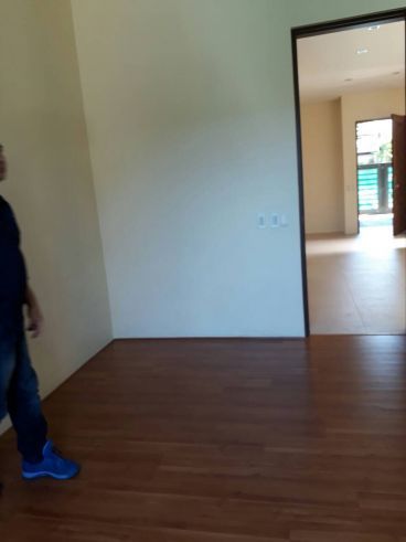 "House and Lot for Rent in BF Homes Para?aque, 4 Bedrooms in Para?aque,"03