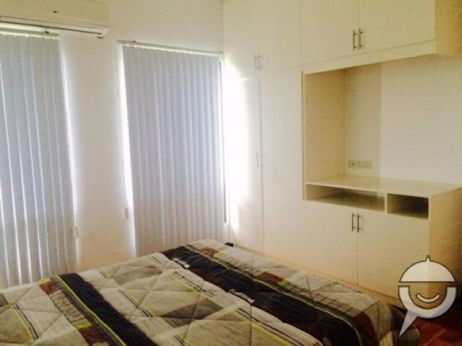 3 Bedroom Semi Furnished House for rent in Amsic03