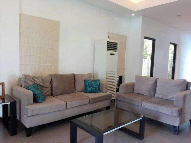 House and lot with swimming pool for rent - 75K04