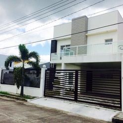 4 Bedroom Brand New House and Lot in a Exclusive Subdivision02