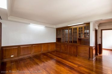 3Br House (Corinthian Gardens)02
