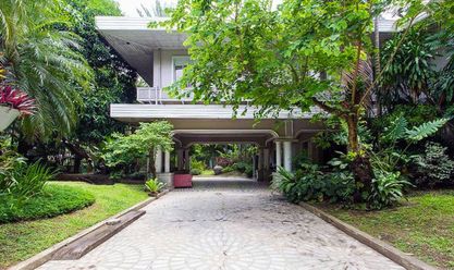 "Exclusive 3 Bedroom House for Rent in Forbes Park, Makati City"02