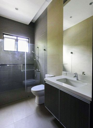 "For Lease: 4 Bedroom Spacious House in San Lorenzo Village, Makati Cit"03