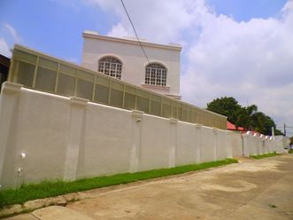House and Lot for rent with 5BR and Swimming pool - 90K02