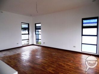 2-Storey w/Pool House &amp; Lot for RENT In Hensonville Angeles City02