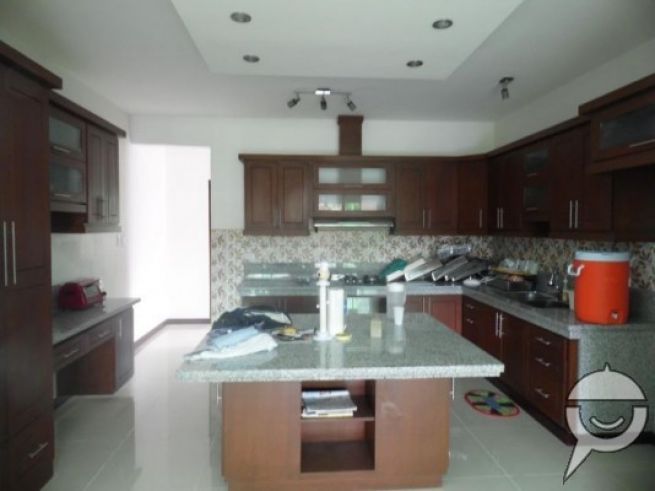 Modern House for Rent in Friendship Angeles City Near Mall and Schools03