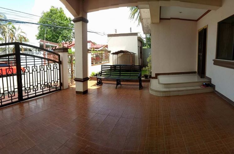 Bungalow House for Rent at Downtown CDO04