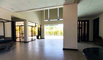 "Modern 4 Bedroom House and Lot for Rent at Urdaneta Village, Makati Ci"02